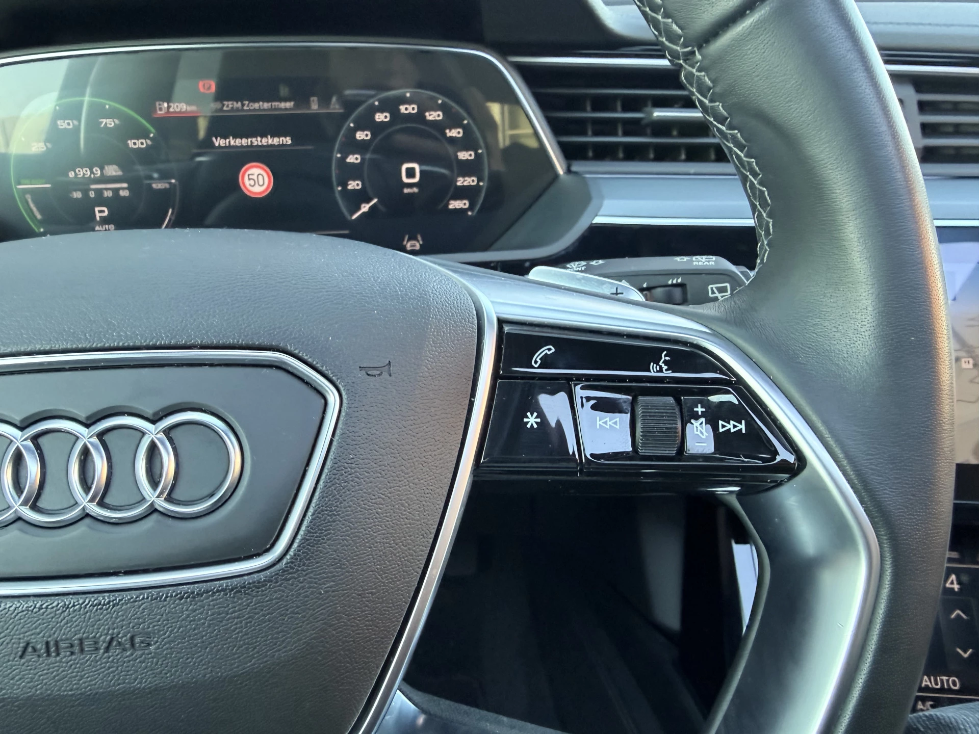 Hoofdafbeelding Audi e-tron