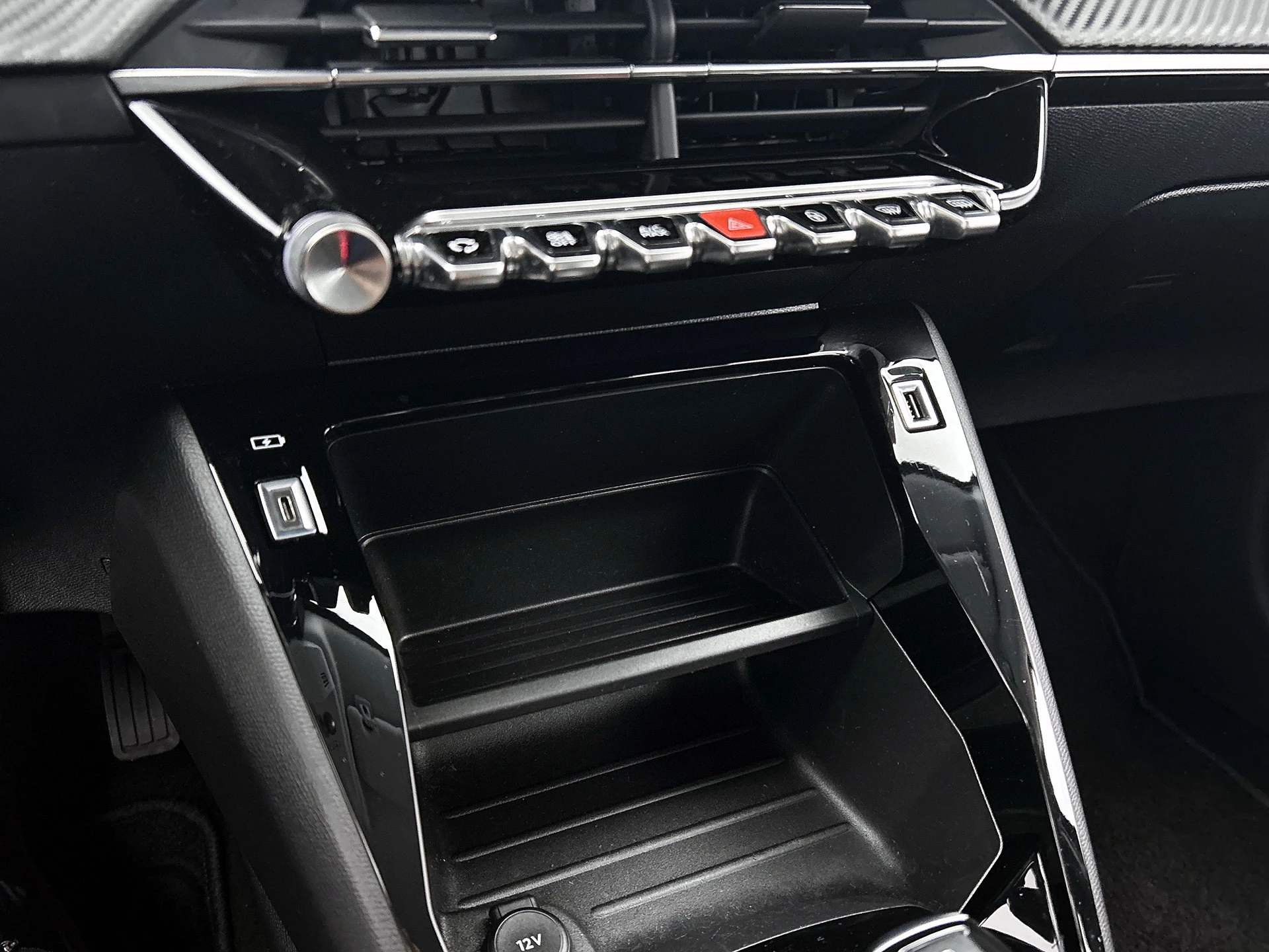 Hoofdafbeelding Peugeot e-208