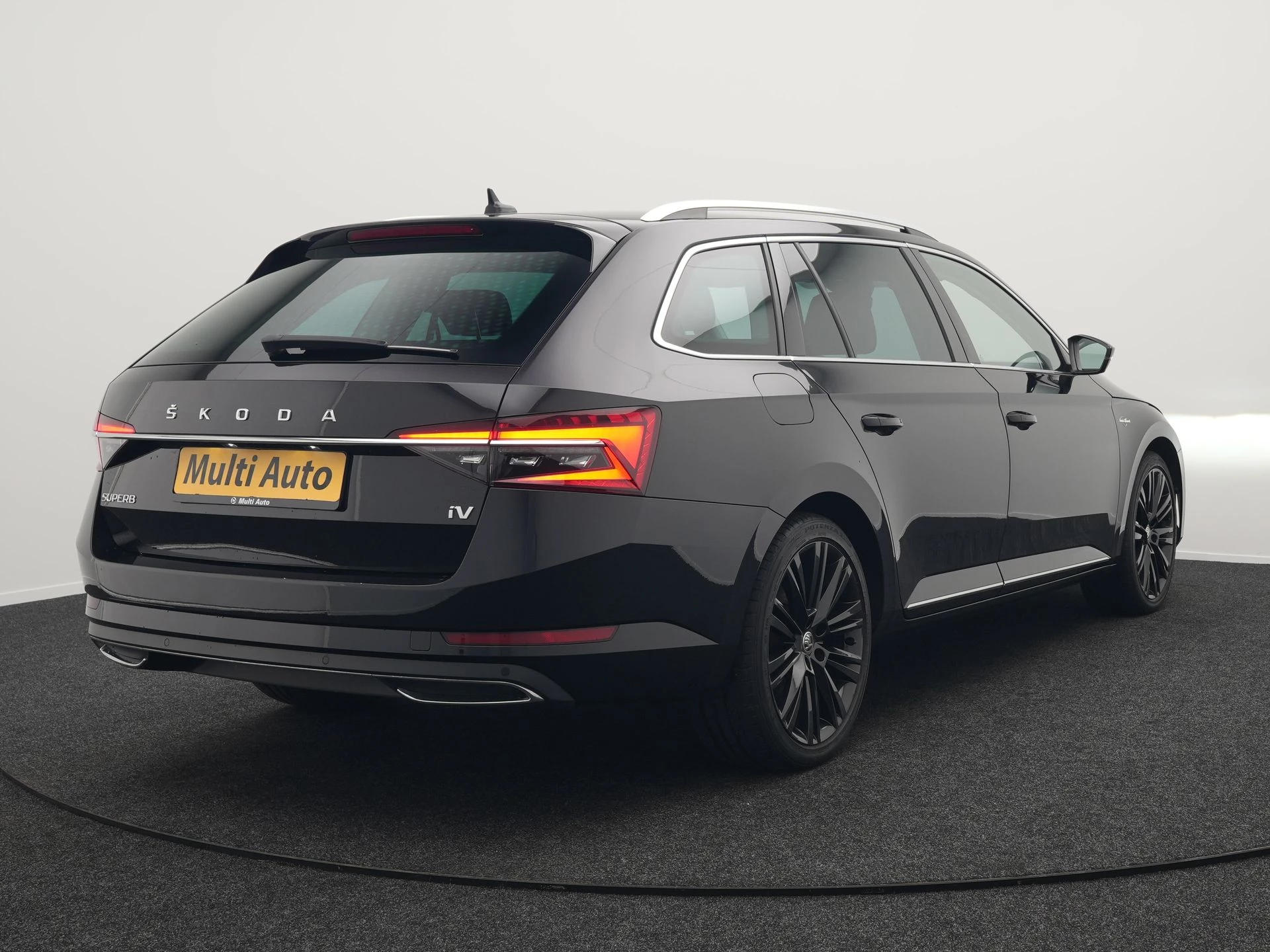 Hoofdafbeelding Škoda Superb