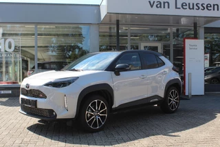 Toyota Yaris Cross 1.5 HYBRID GR SPORT PANODAK LES JBL EL-A.KLEP TREKHAAK HEAD-UP DISPLAY STOELVERW.