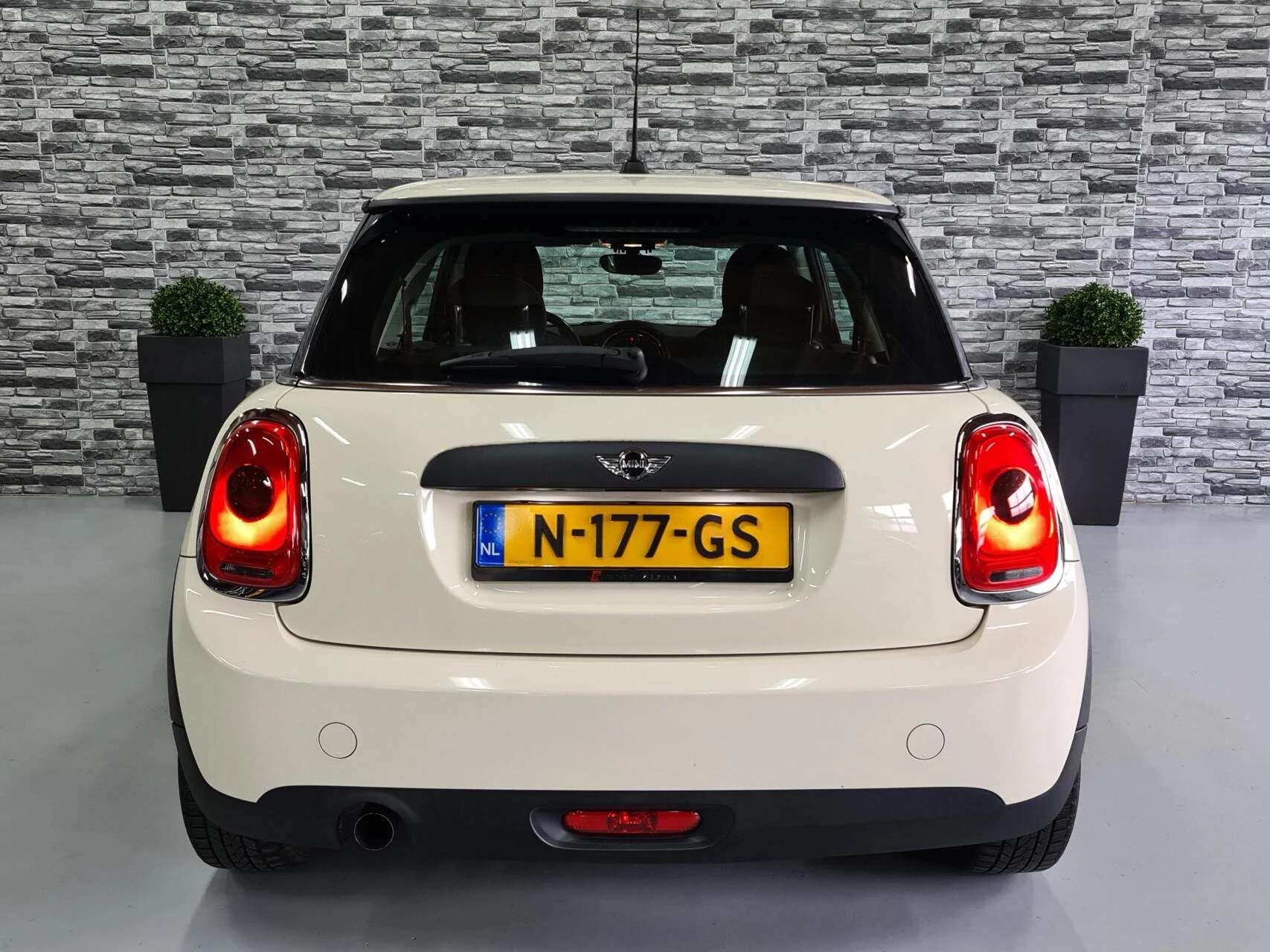 Hoofdafbeelding MINI One