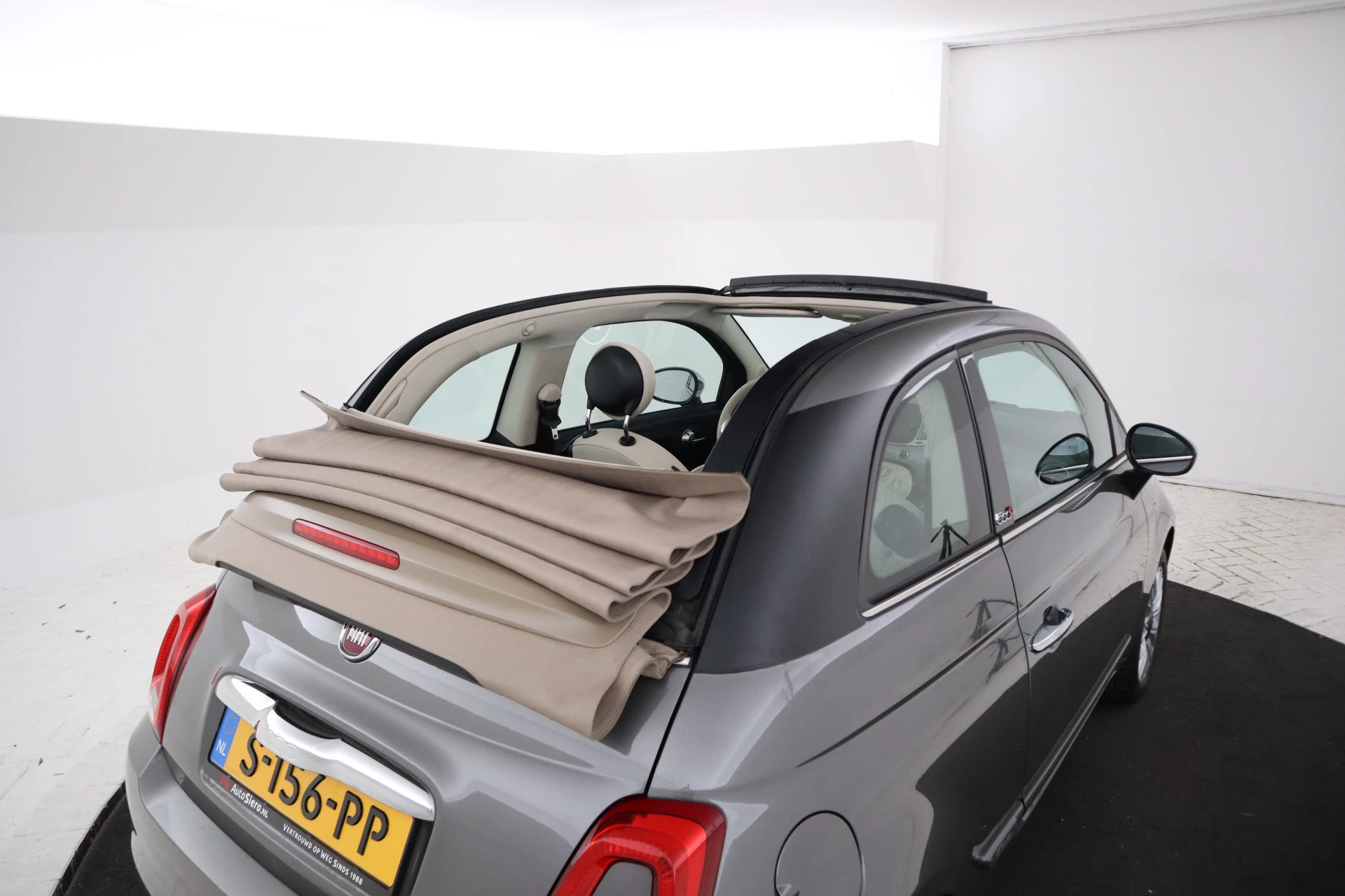 Hoofdafbeelding Fiat 500C