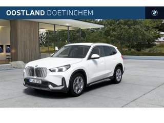 BMW iX1 eDrive20 Pure Edition / Adaptieve LED / Comfort Access / Parking Assistant / Stoelverwarming