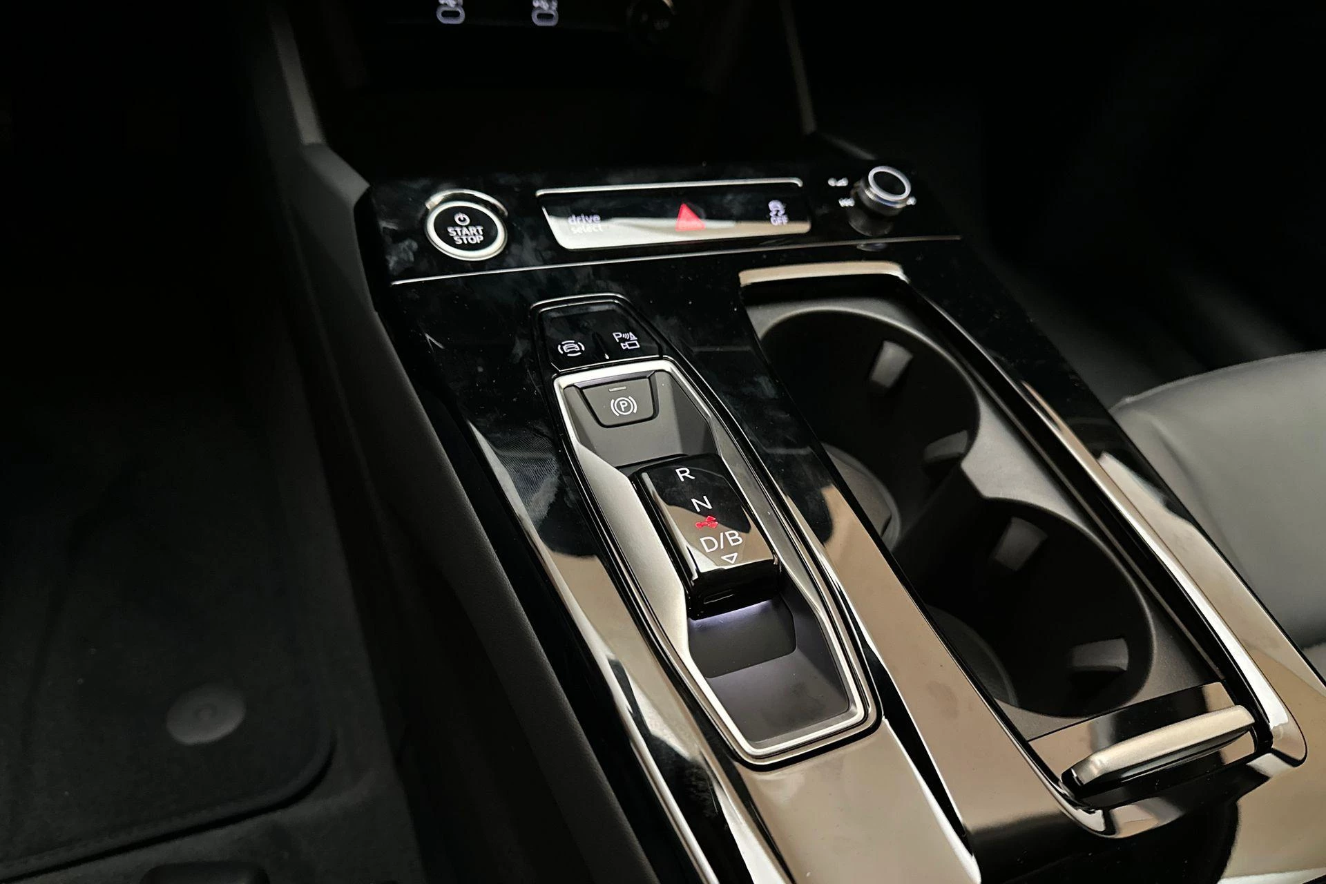 Hoofdafbeelding Audi A6 Avant e-tron