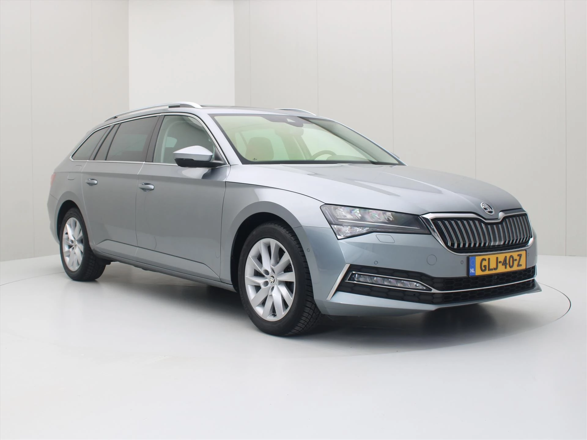 Hoofdafbeelding Škoda Superb