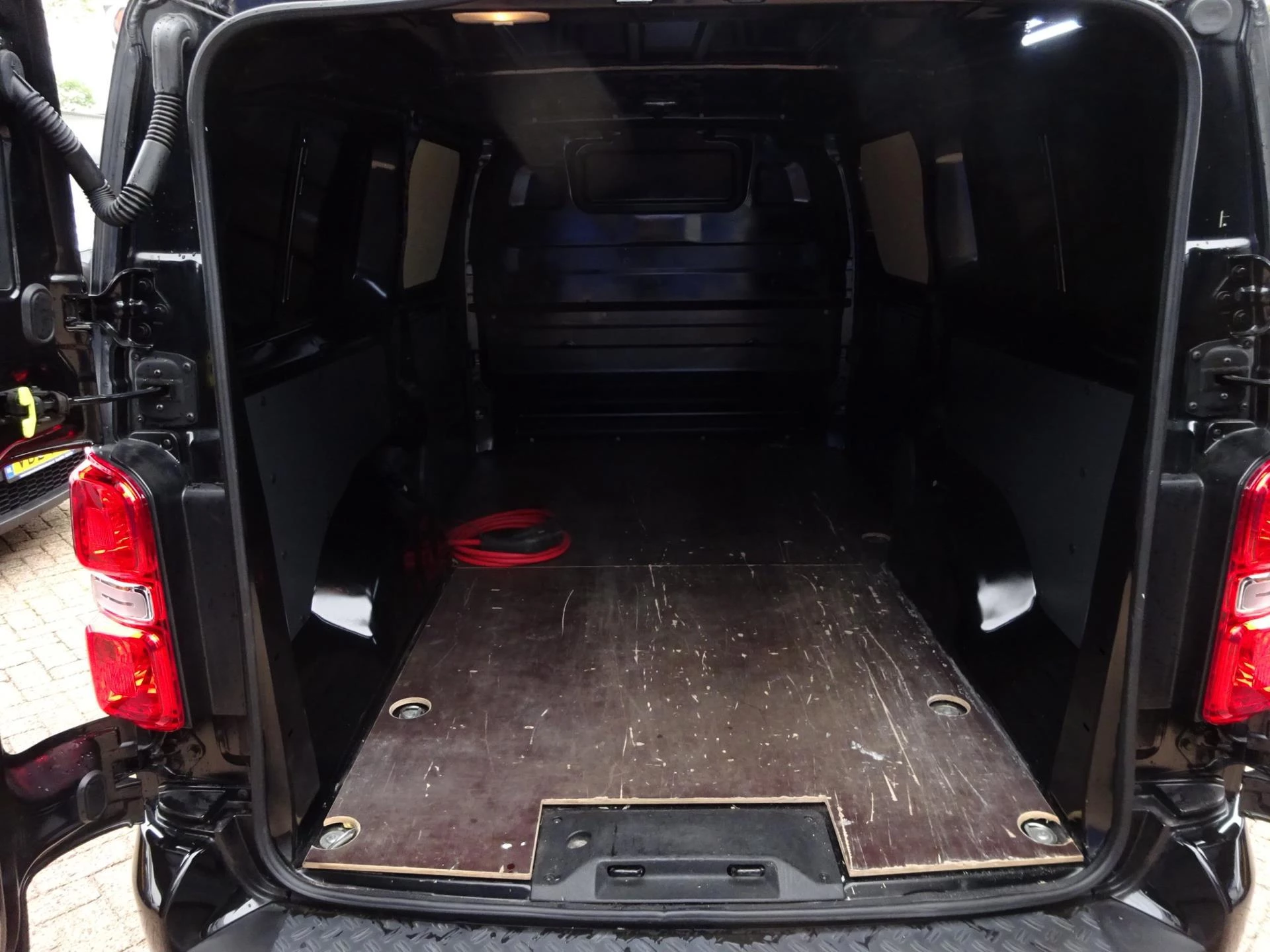 Hoofdafbeelding Peugeot e-Expert