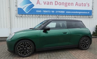 Hoofdafbeelding MINI Electric MINI Electric Cooper Se COOPER SE FAVOURED M 54.2KWH,Pano,Led,Navi,Camera