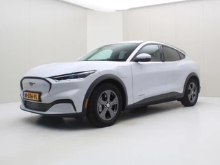 Hoofdafbeelding Ford Mustang Mach-E Ford Mustang Mach-E Mustang Mach-E 75kWh 258pk RWD 94% SoH [ TREKHAAK+STOEL/STUURWIELVERWARMING+CARPLAY ]