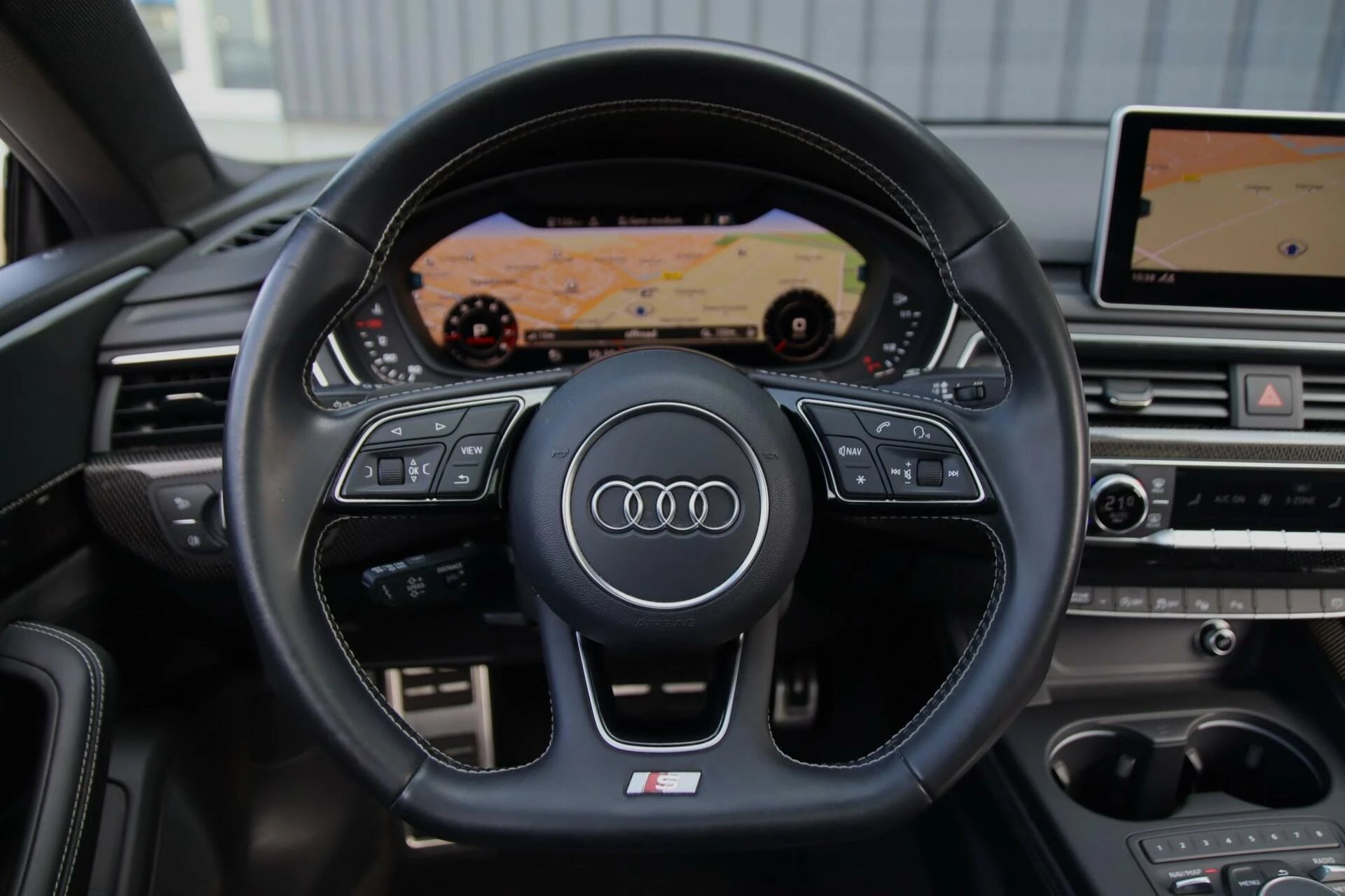 Hoofdafbeelding Audi S5