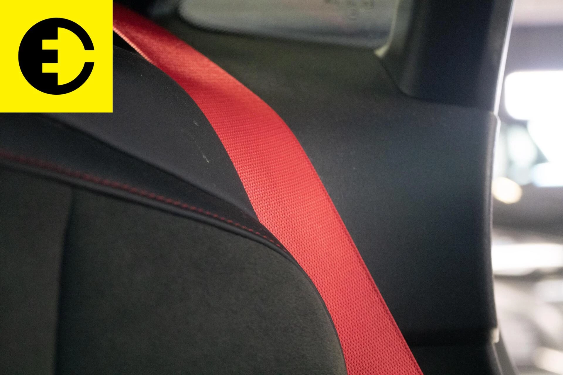 Hoofdafbeelding Porsche Taycan