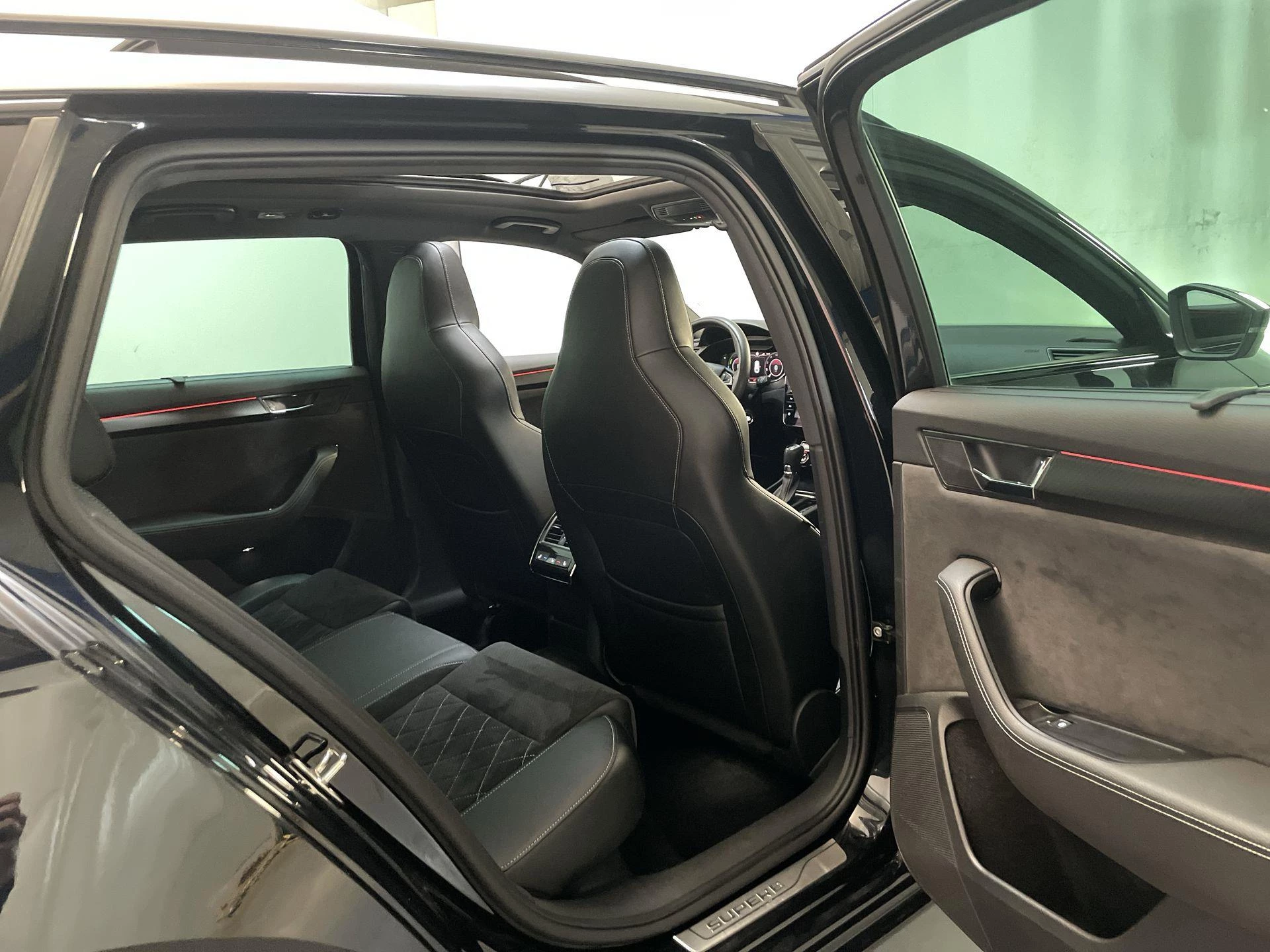 Hoofdafbeelding Škoda Superb