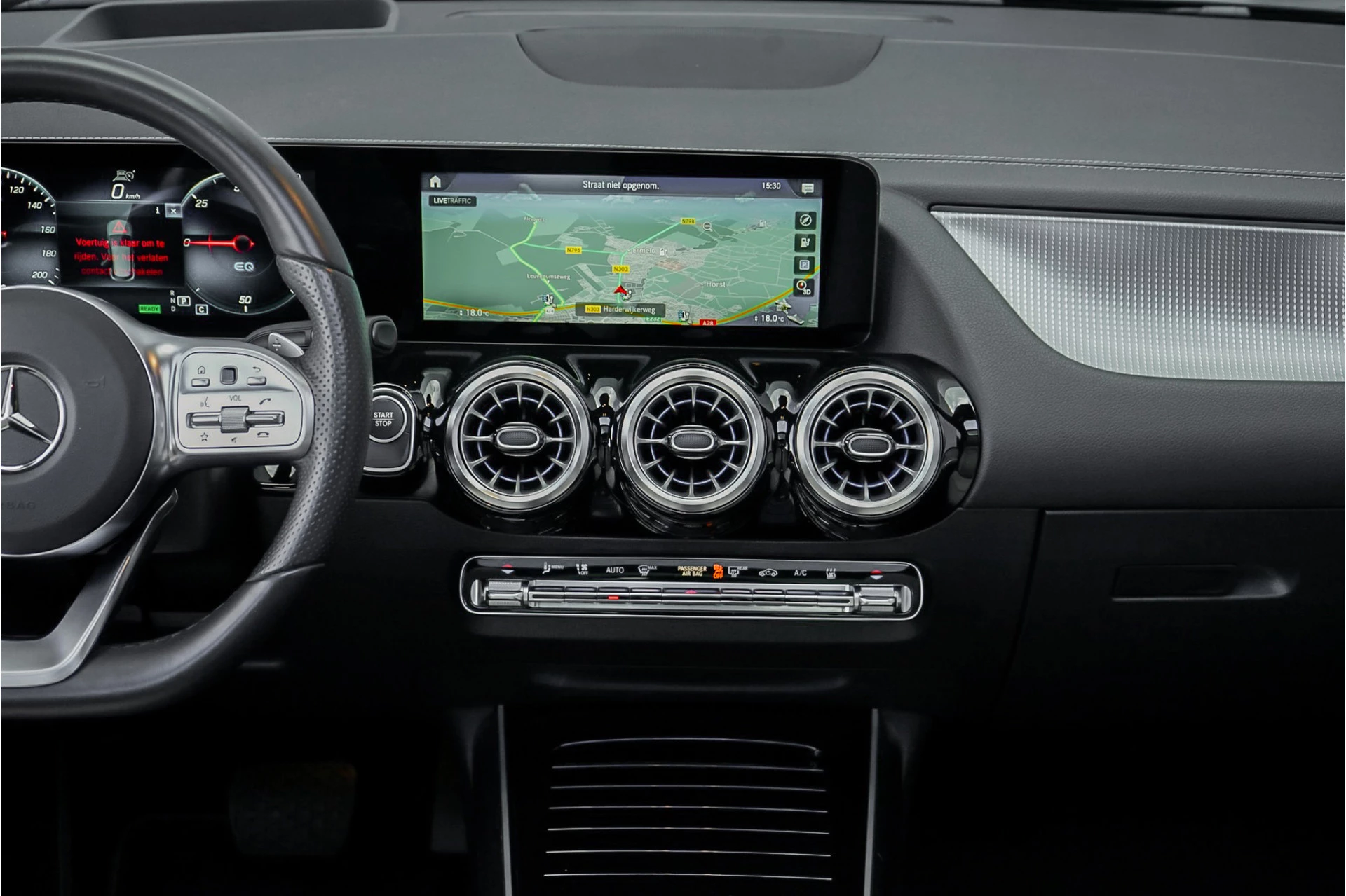 Hoofdafbeelding Mercedes-Benz EQA
