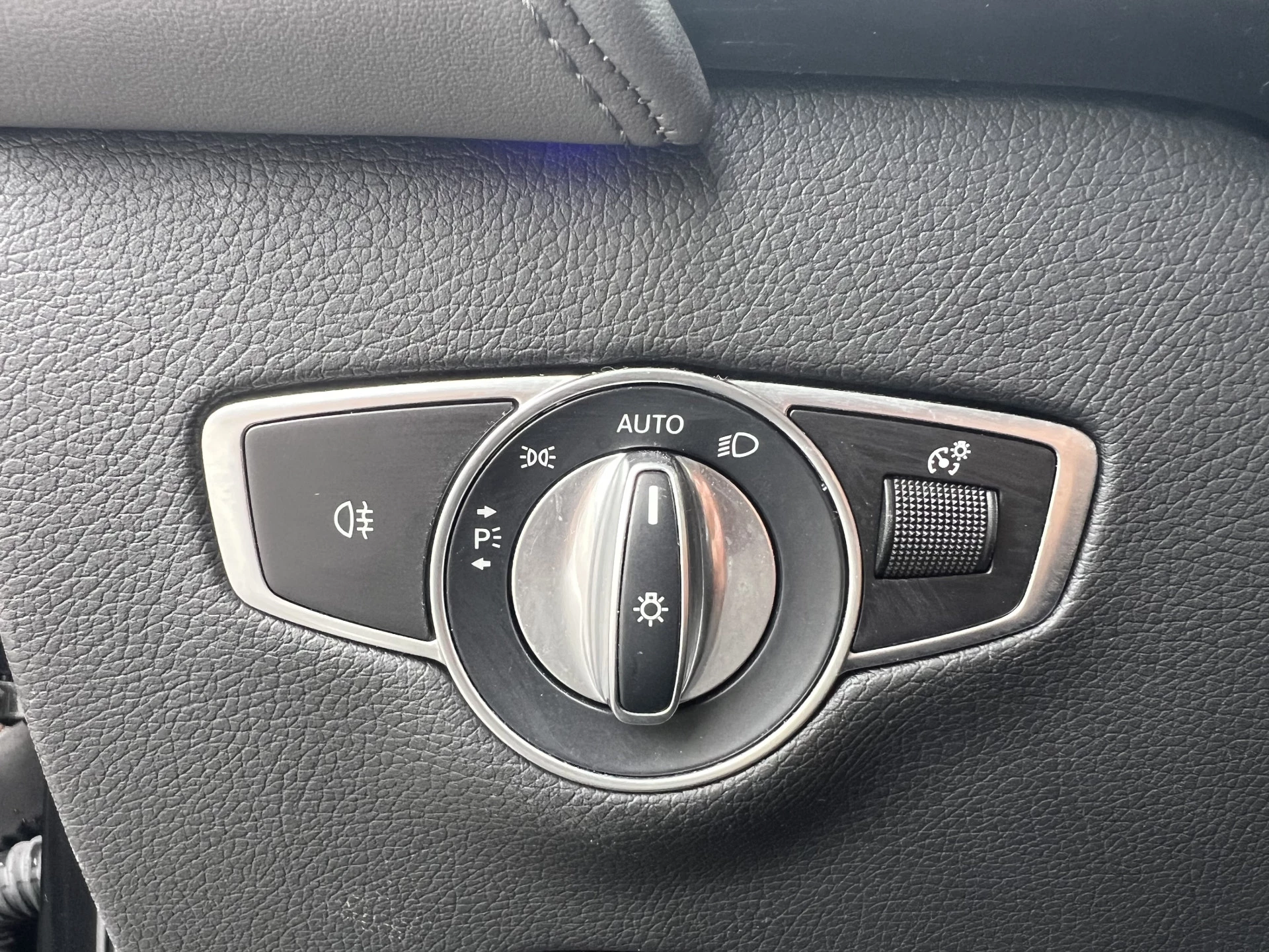 Hoofdafbeelding Mercedes-Benz EQC