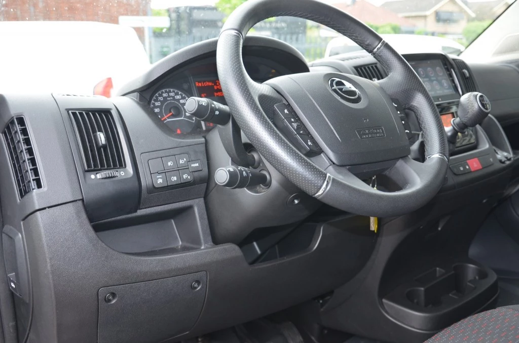 Hoofdafbeelding Opel Movano