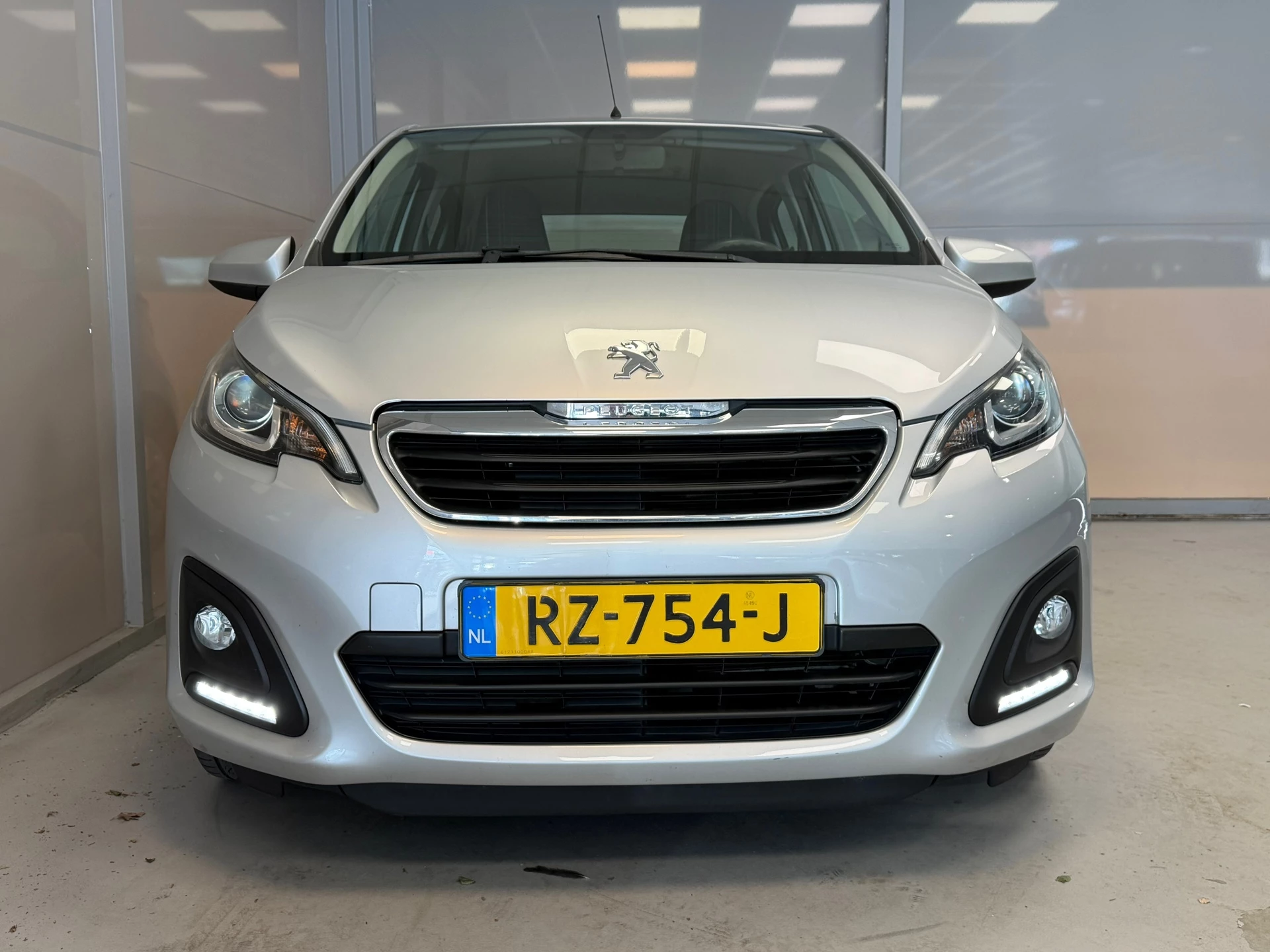 Hoofdafbeelding Peugeot 108