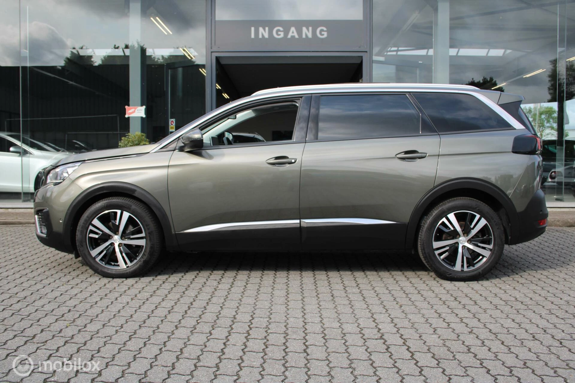 Hoofdafbeelding Peugeot 5008