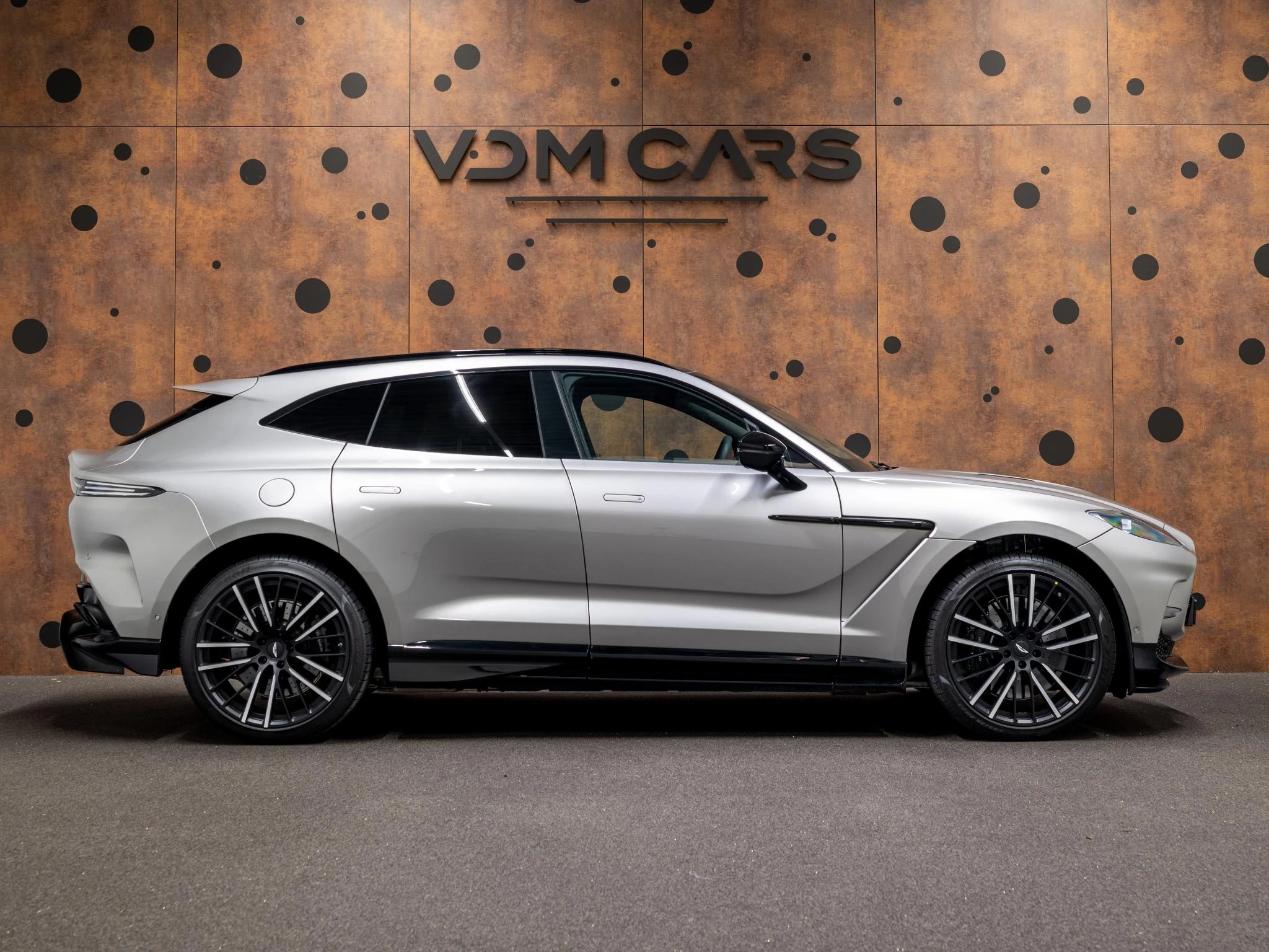 Hoofdafbeelding Aston Martin DBX