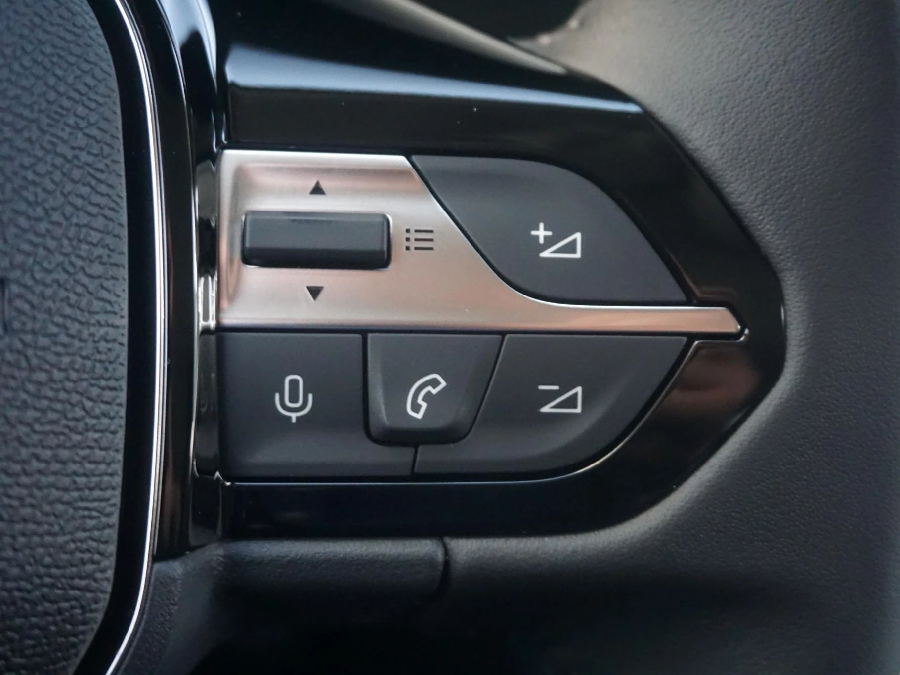 Hoofdafbeelding Peugeot 408
