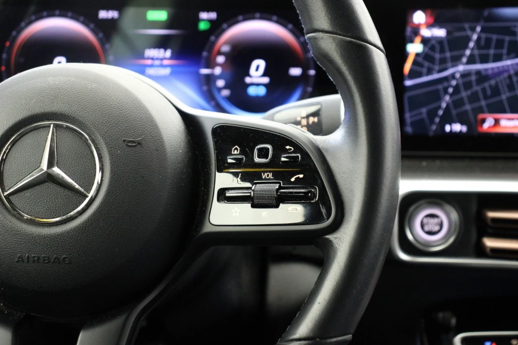 Hoofdafbeelding Mercedes-Benz EQC