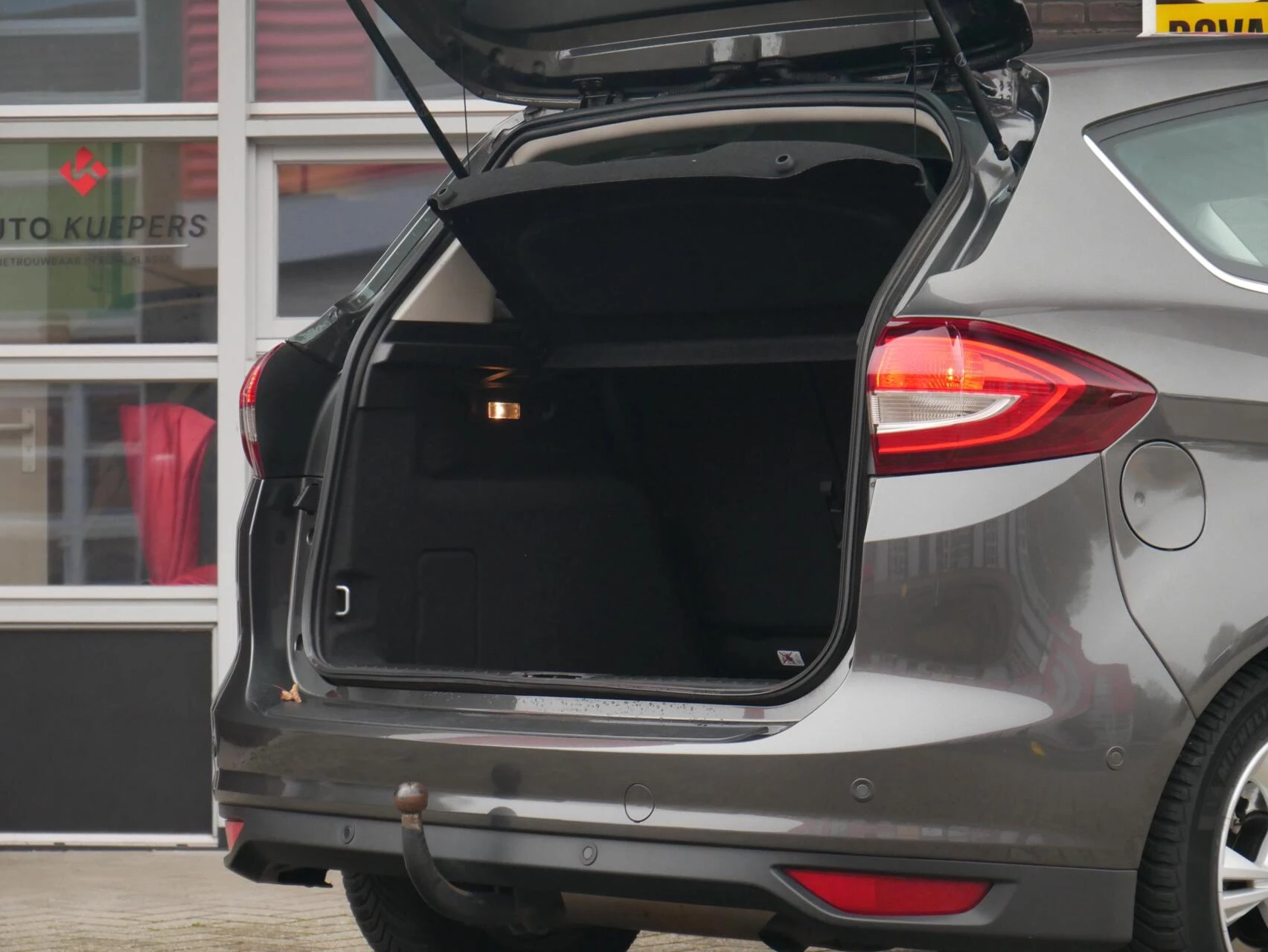 Hoofdafbeelding Ford C-MAX