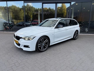 Hoofdafbeelding BMW 3 Serie BMW 3 Serie 330i M-Sport,Pano,LED,M-Perf. Uitlaat,Leer,Keyless,Dealer OH,