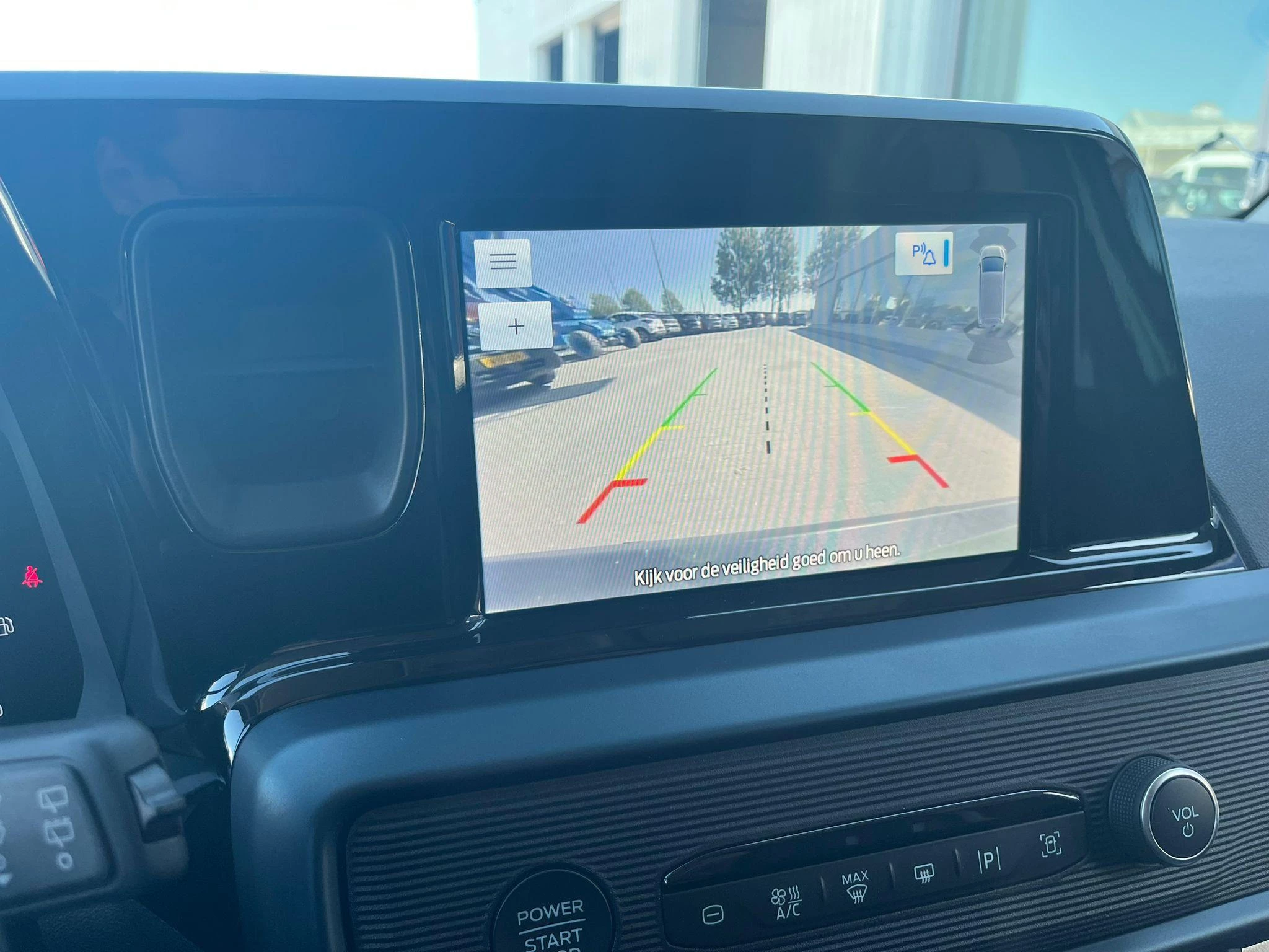 Hoofdafbeelding Ford Transit Courier