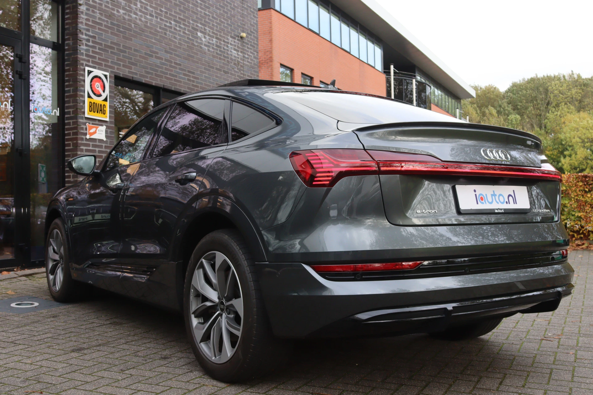 Hoofdafbeelding Audi e-tron