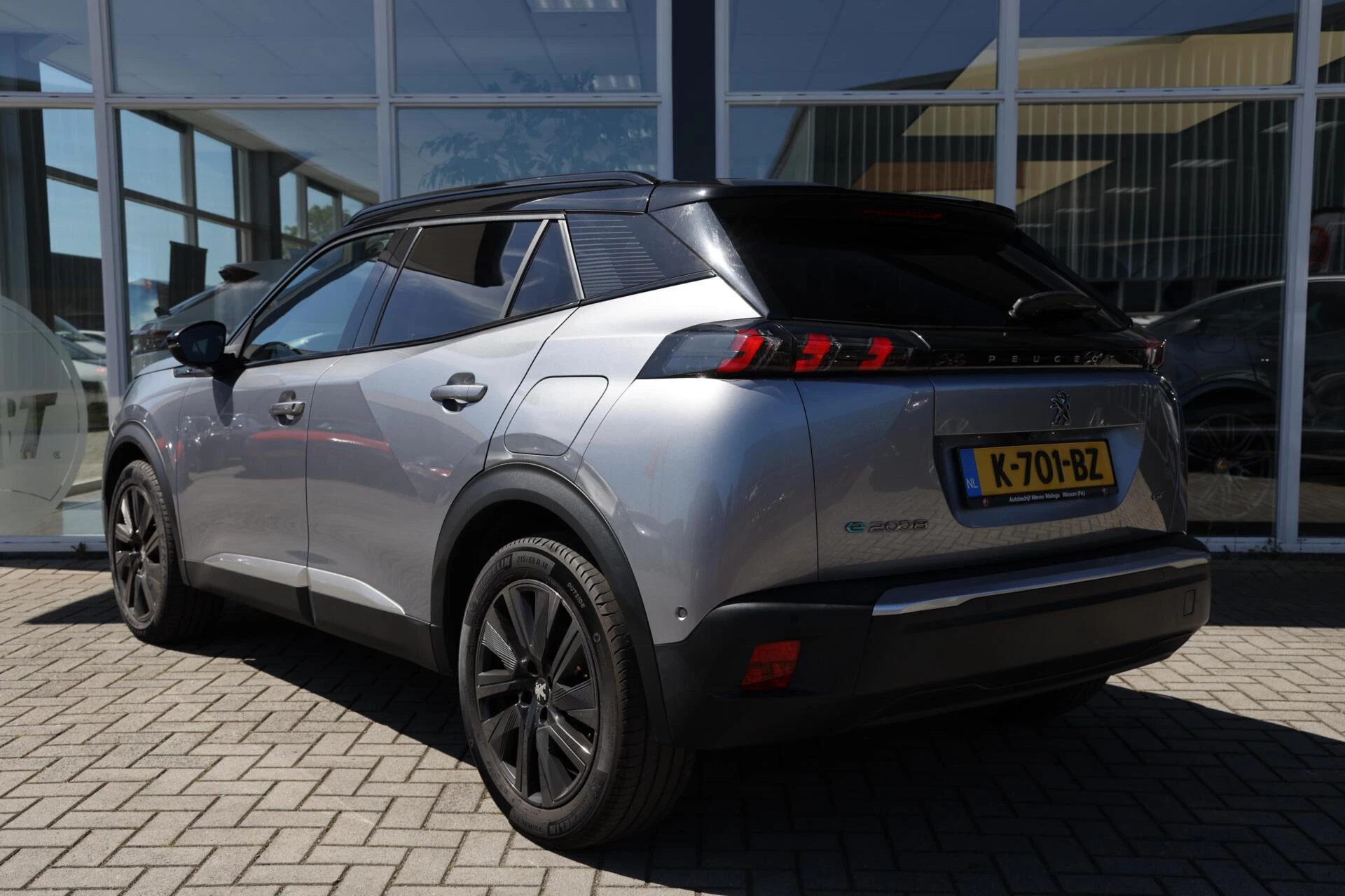 Hoofdafbeelding Peugeot e-2008