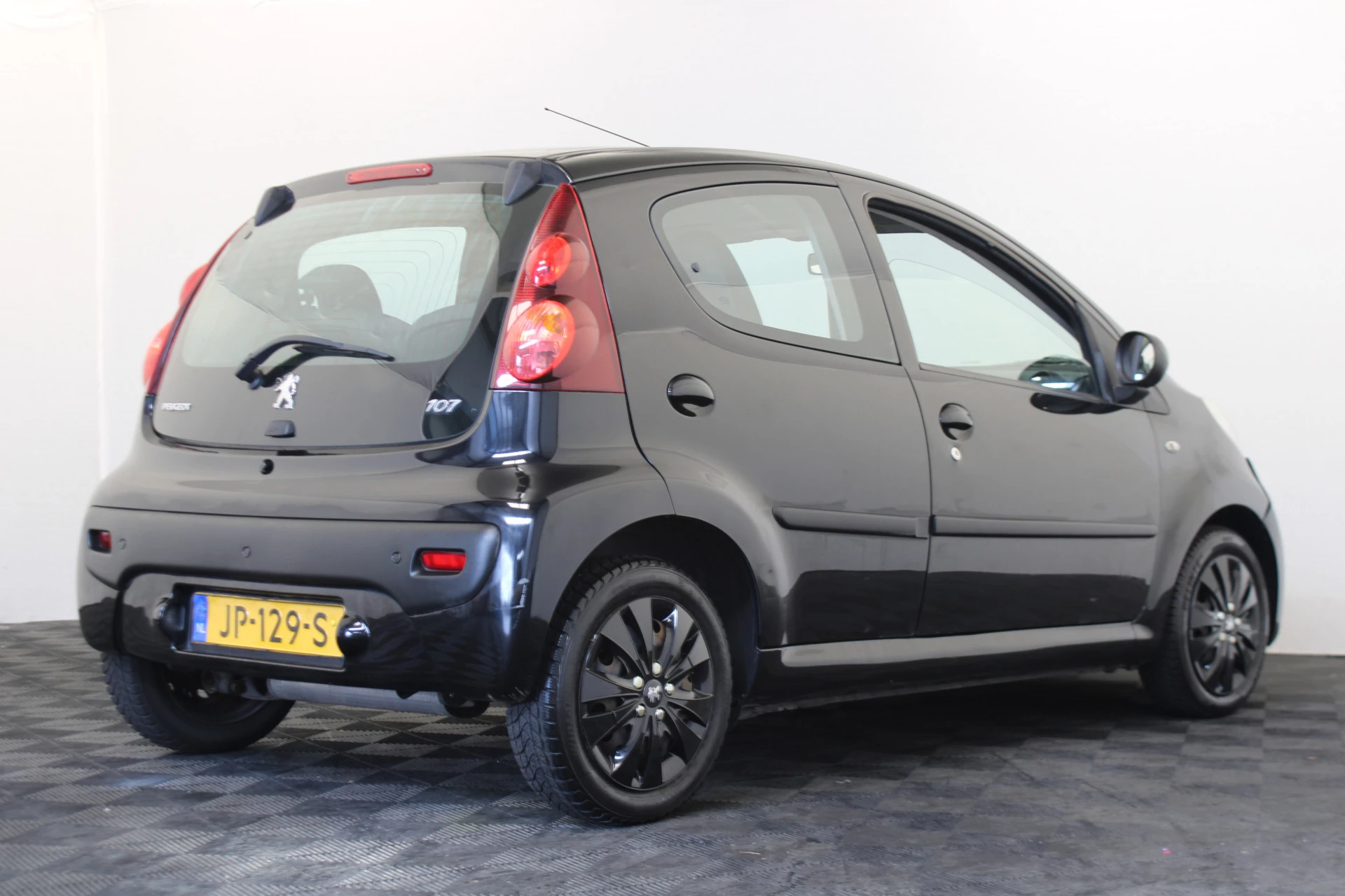 Hoofdafbeelding Peugeot 107