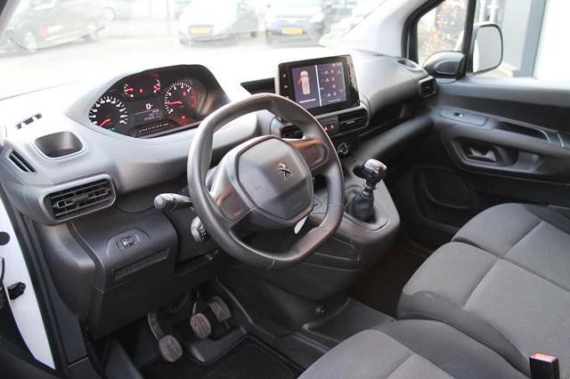 Hoofdafbeelding Peugeot Partner