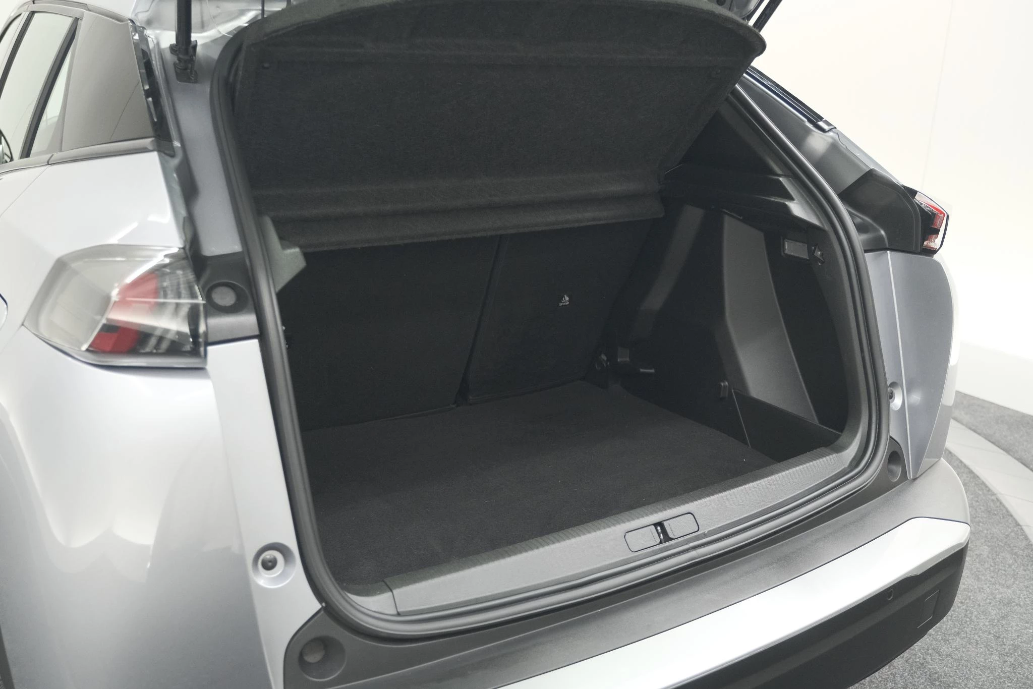 Hoofdafbeelding Peugeot e-2008