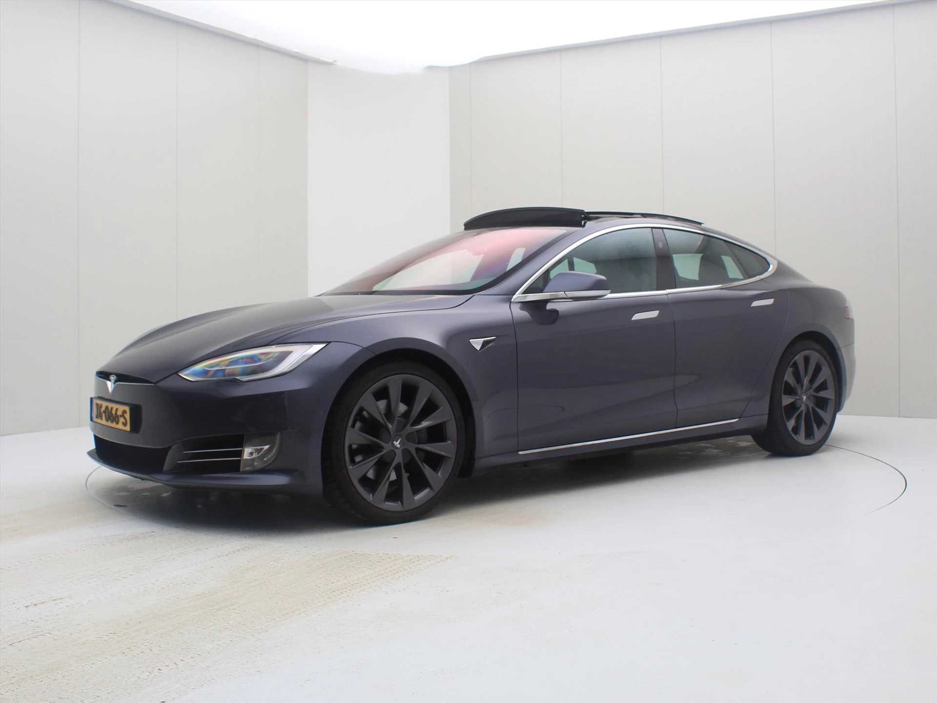 Hoofdafbeelding Tesla Model S