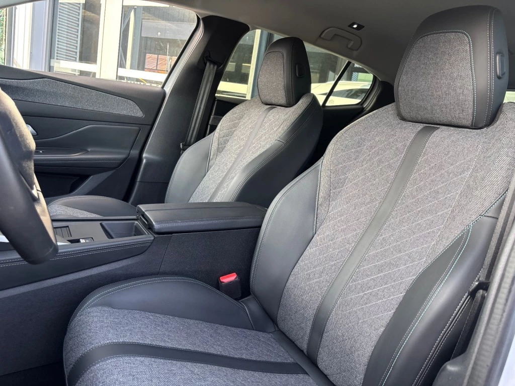Hoofdafbeelding Peugeot 408