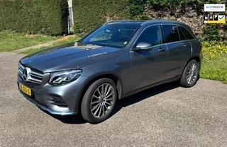 Mercedes-Benz GLC-klasse 250 4MATIC AMG Premium Plus PANORAMADAK / CAMERA / LEER / TREKHAAK / 19INCH