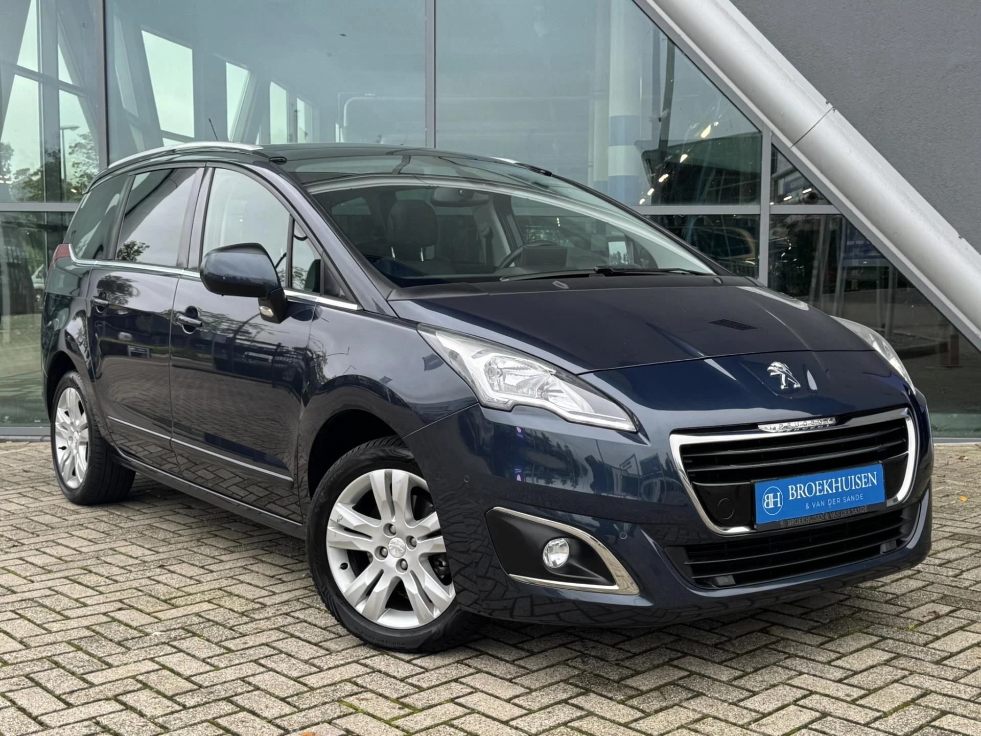 Hoofdafbeelding Peugeot 5008