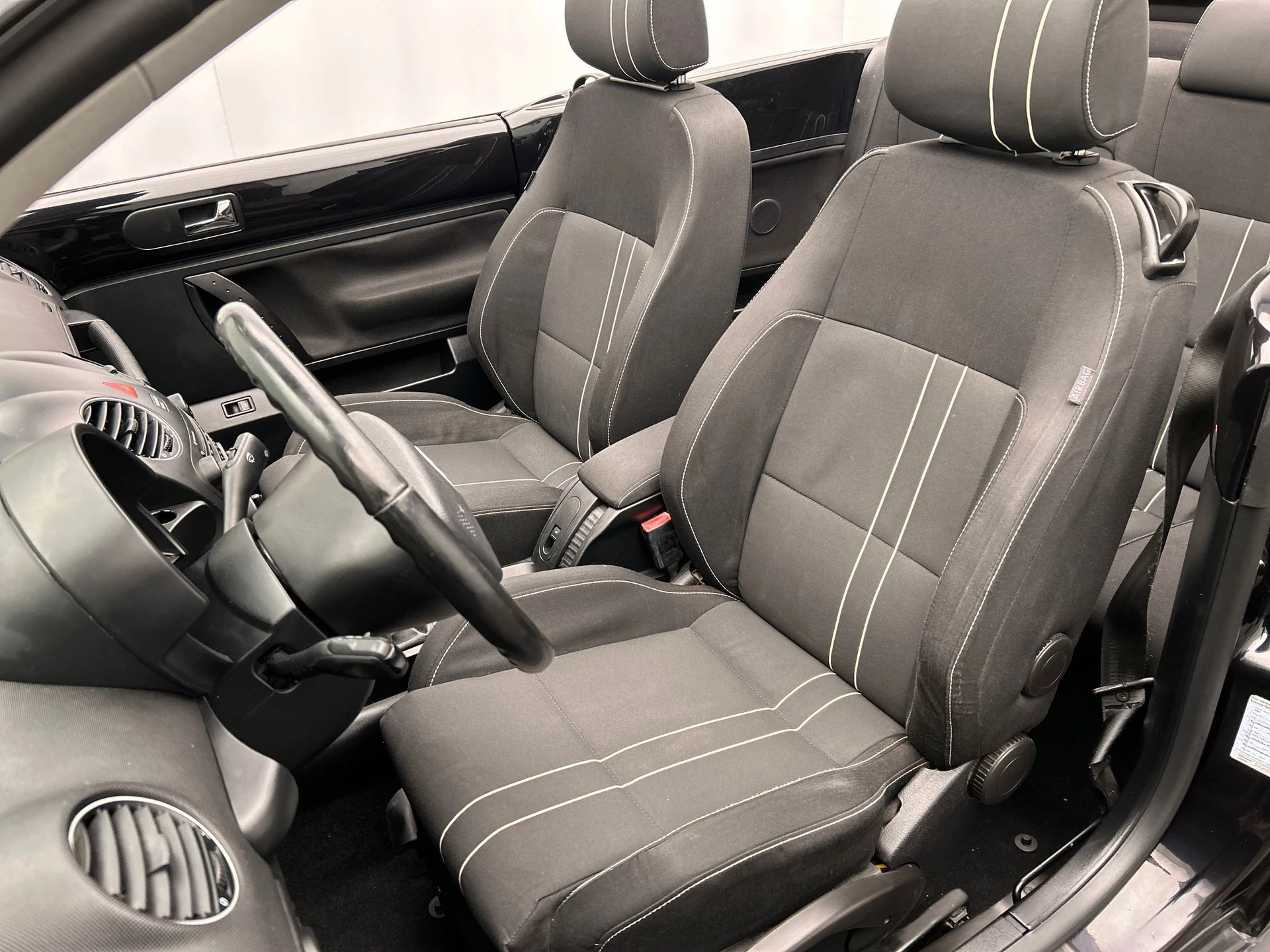 Hoofdafbeelding Volkswagen New Beetle