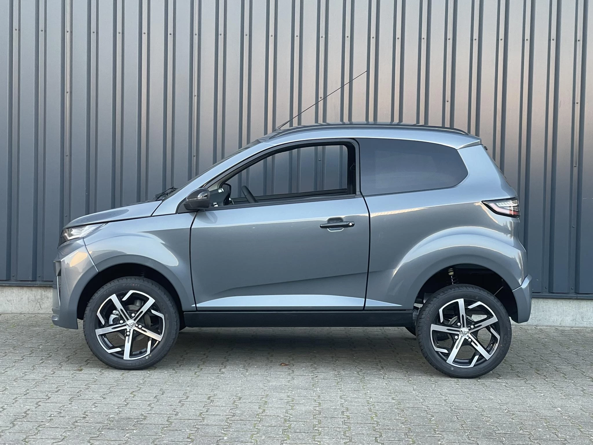 Hoofdafbeelding Axaim Crossover