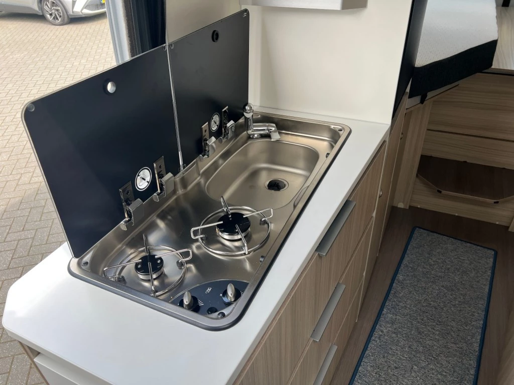 Hoofdafbeelding Adria Twin Axess 640 Sl