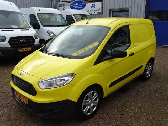 Hoofdafbeelding Ford Transit Courier