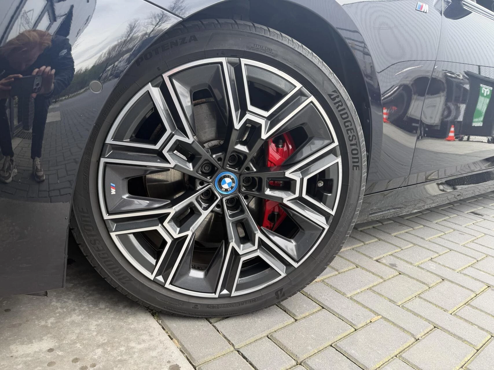 Hoofdafbeelding BMW i5