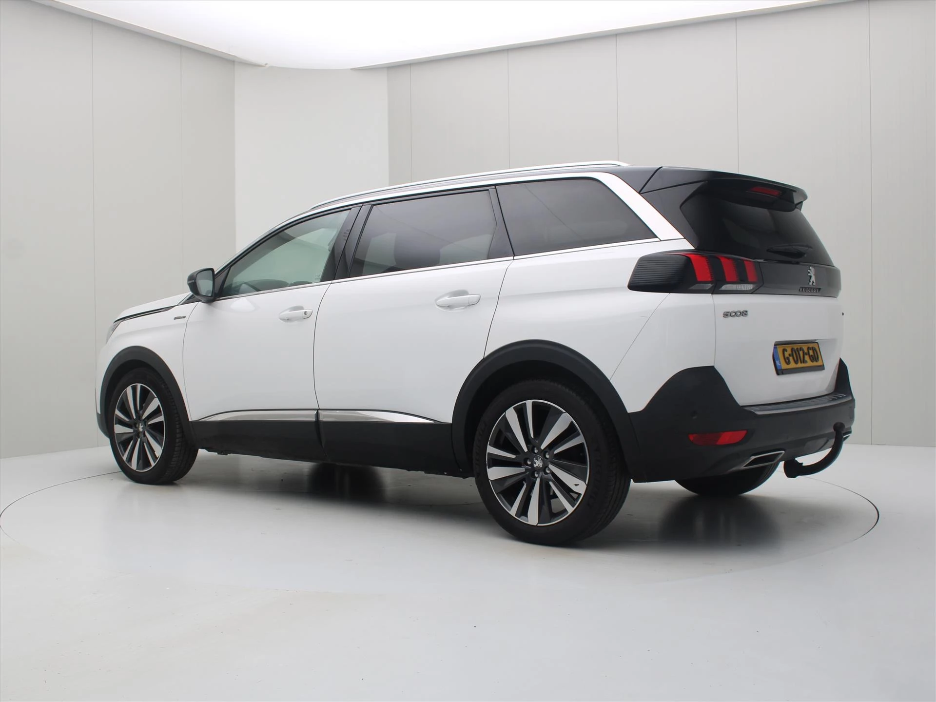 Hoofdafbeelding Peugeot 5008