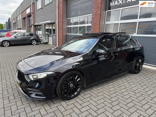 Mercedes-Benz A-klasse A250 AUT AMG LED Pano Widescreen Navi
