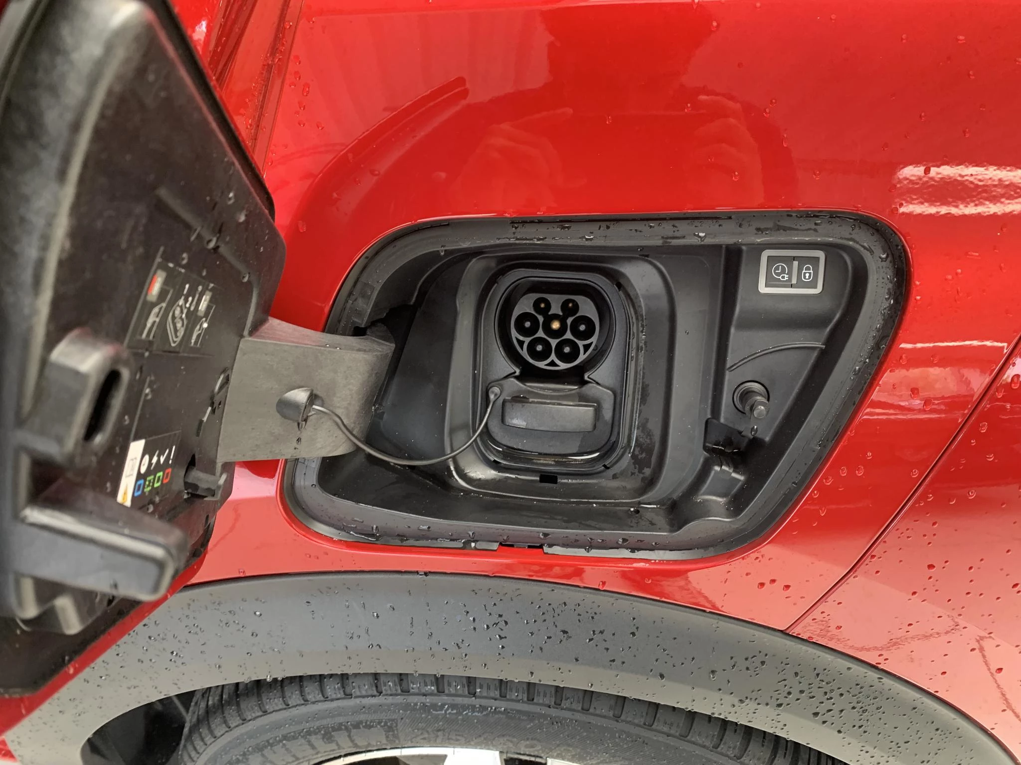 Hoofdafbeelding Peugeot e-2008