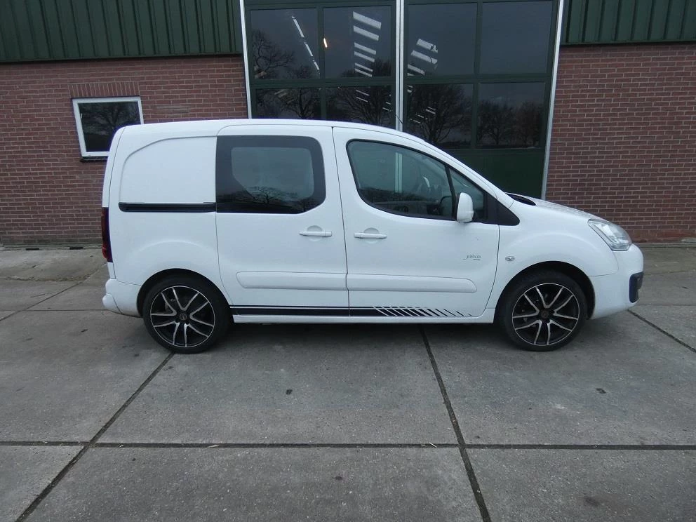 Hoofdafbeelding Peugeot Partner