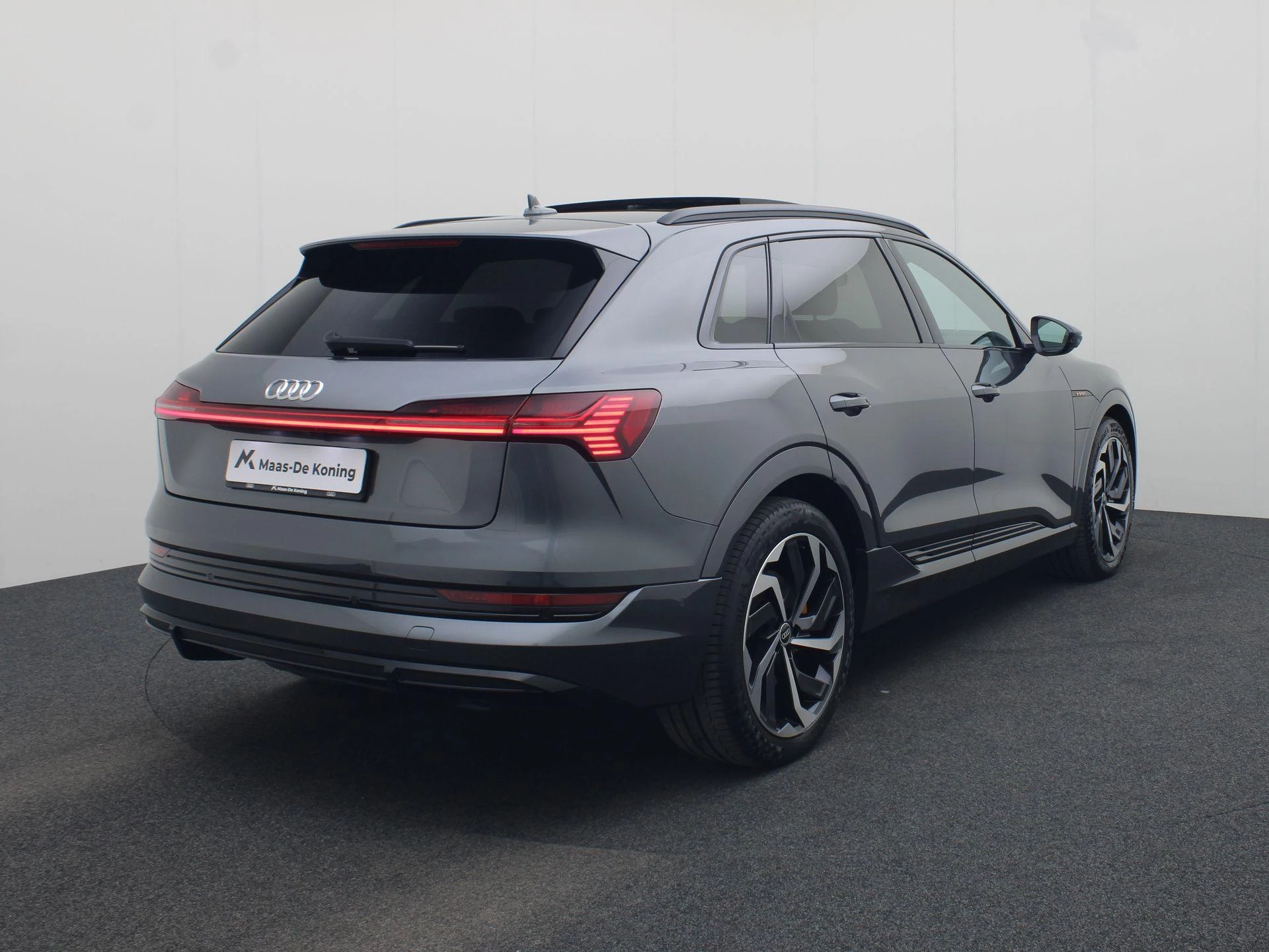 Hoofdafbeelding Audi e-tron