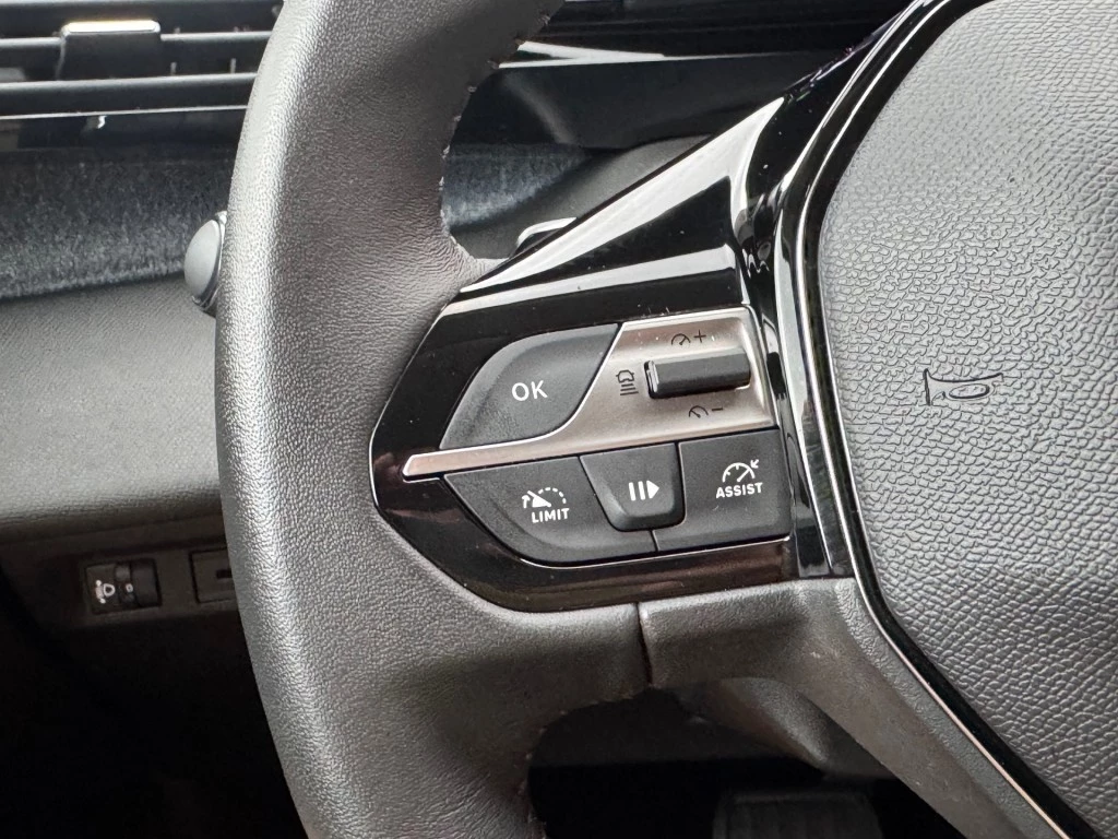 Hoofdafbeelding Peugeot 408