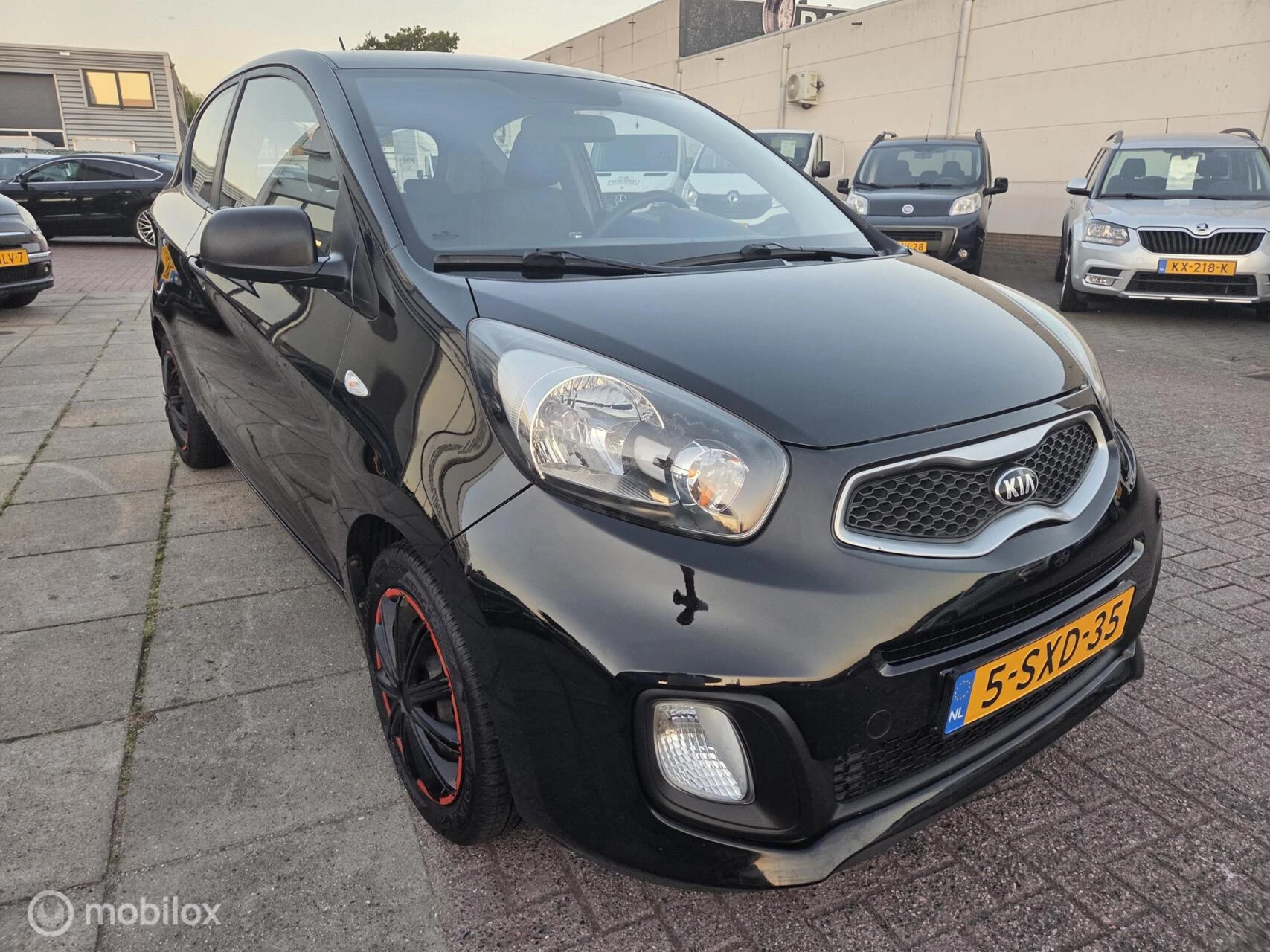 Hoofdafbeelding Kia Picanto