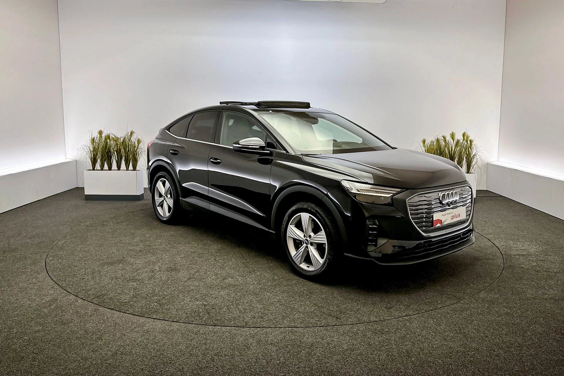 Hoofdafbeelding Audi Q4 e-tron