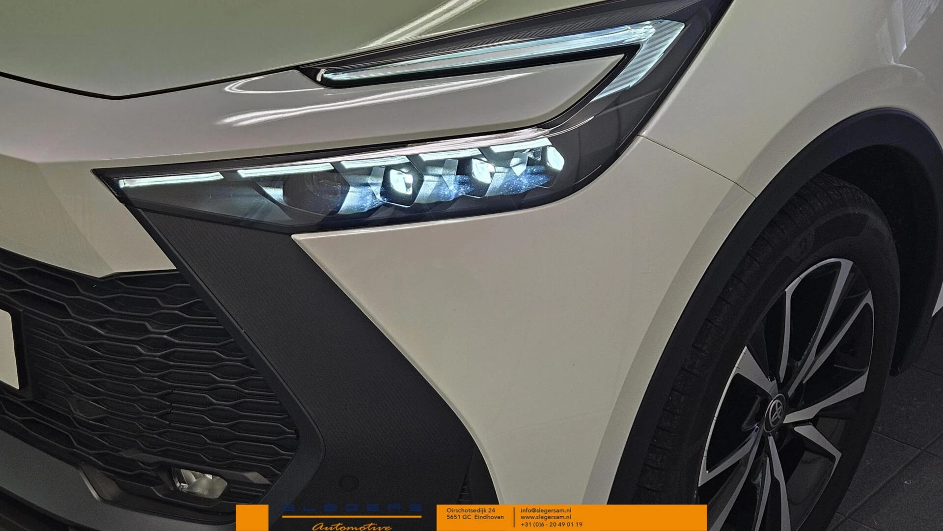 Hoofdafbeelding Toyota C-HR