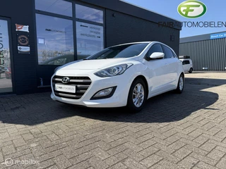 Hoofdafbeelding Hyundai i30 Hyundai i30 1.6 GDi GO!